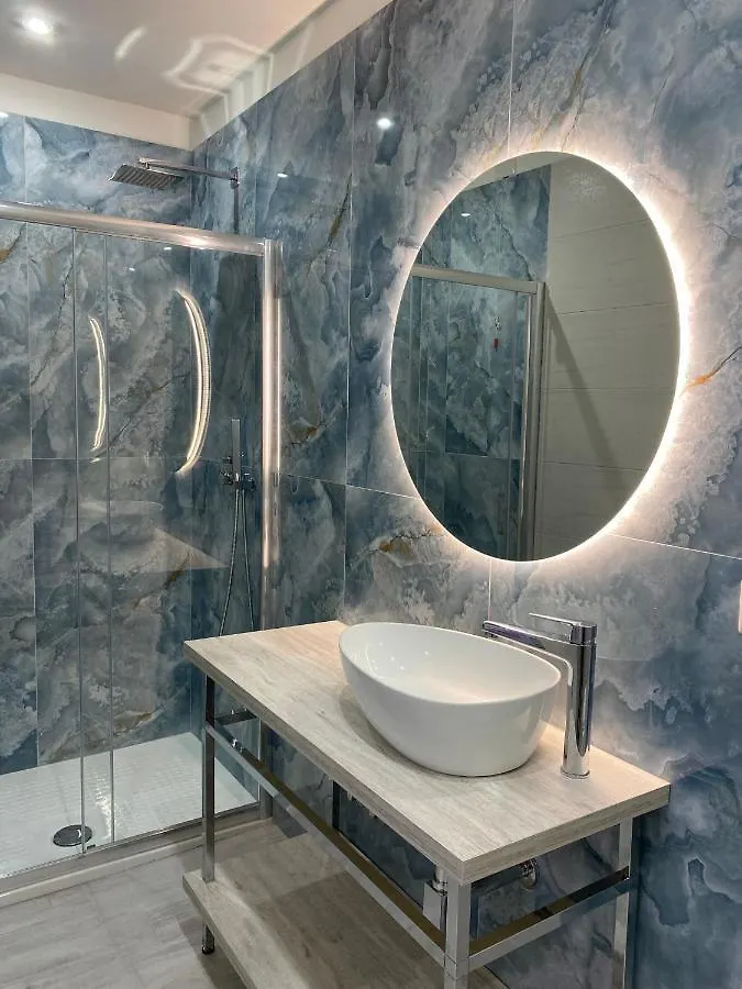나폴리 Sogni Di Chiaia B&B 0*,